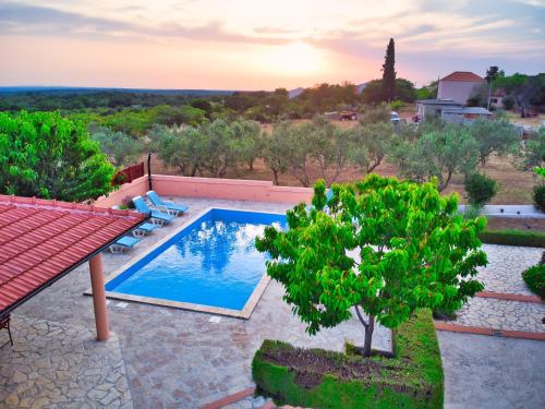 MY DALMATIA - Holiday home Visocane with private pool