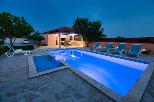 MY DALMATIA - Holiday home Visocane with private pool