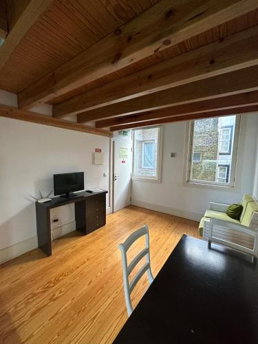 Guimaraes Studios Lounge in Guimaraes