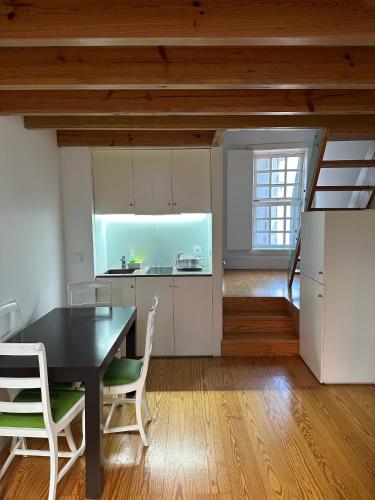 Guimarães Studios Lounge - image 7