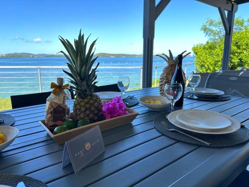 EAST KEYS - Lucy's Bay EAST KEYS - Lucy's Bay