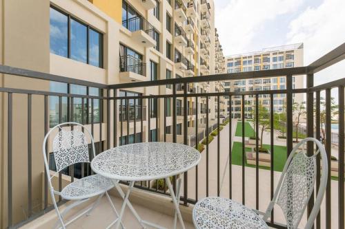 BNew Chic 1BR Apt Near Trump Golf w Pool and Gym, Dubai (foto 4)