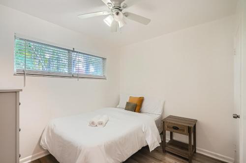 Tropical Retreat ** 2 BR ** Singer Island in West Palm Beach, USA