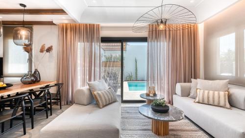 Sezian Boutique Homes and Villas in Psathaki