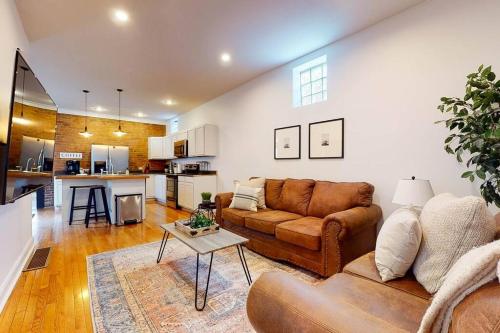 Private Home-Backyard-Parking Near Nulu Downtown in Louisville, USA