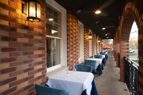 Orange Inn Boutique Hotel - image 9