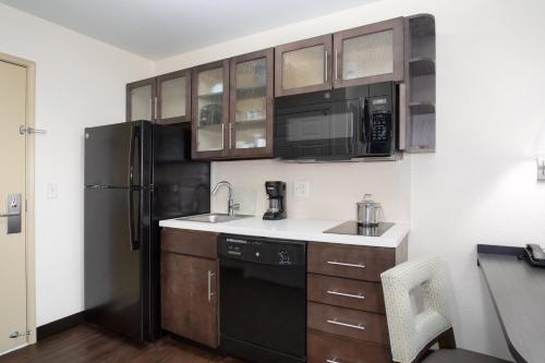 2 double beds