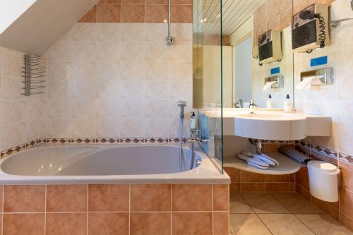 Best Western Le Relais de Laguiole Hôtel & Spa - image 11