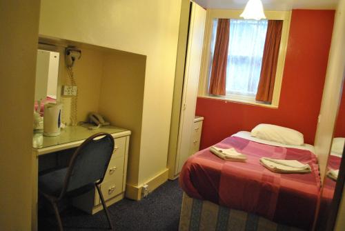 Guilford House Hotel - image 5
