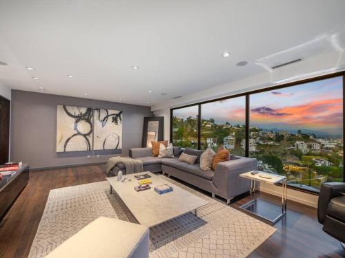 Stunning Franklin Villa 3 bedroom in Los Angeles, USA