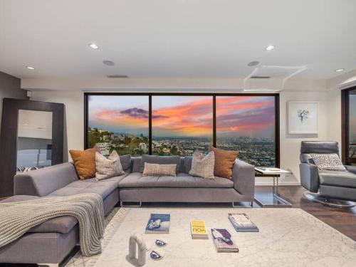 Stunning Franklin Villa 3 bedroom in Los Angeles, USA