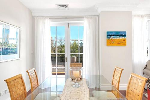 The Grande Port Stephens Luxurious golf and beach getaway on Horizons Golf Resort in Salamander Bay