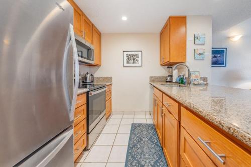 Tropical Oasis condo - main image
