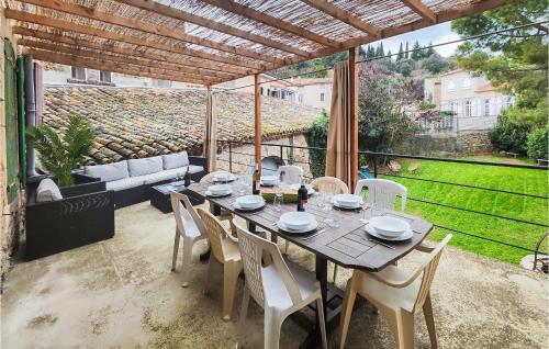 Amazing Home In Gabian With 4 Bedrooms And Wifi - Location saisonnière - Gabian