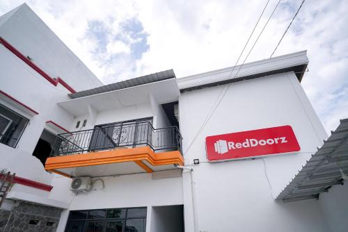 RedDoorz @ Jalan Basuki Rahmat Lampung