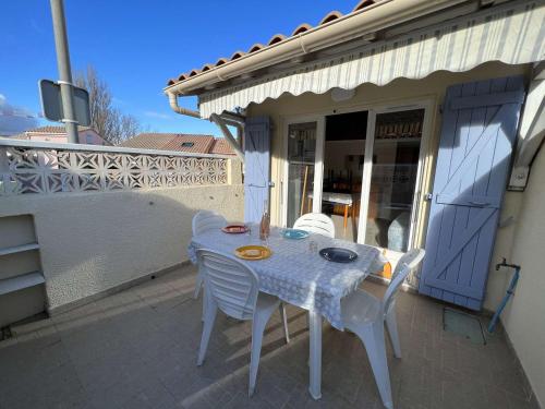 Apartment image 10
