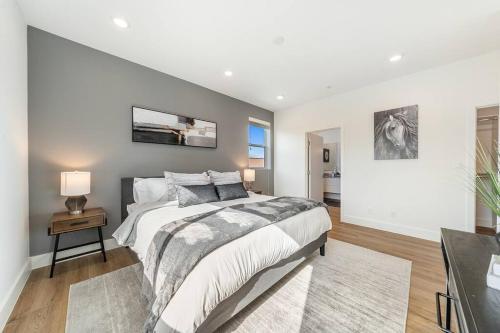 CHARMING 4BDR TOWN HOUSE in Los Angeles, USA