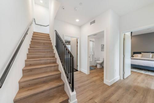 CHARMING 4BDR TOWN HOUSE in Los Angeles, USA