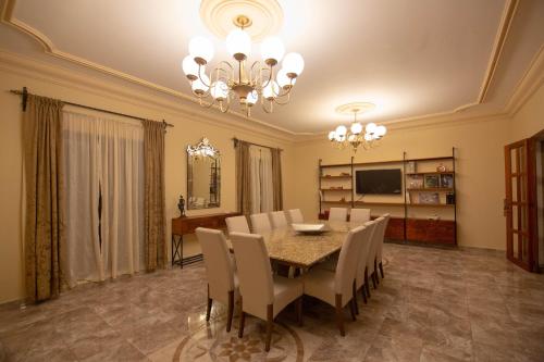 المرافق, Ex Hacienda Santa Cecilia in Centro