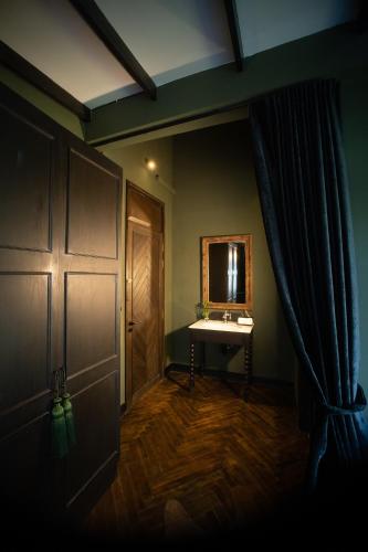 422160464 Baan Tuk Din Hotel