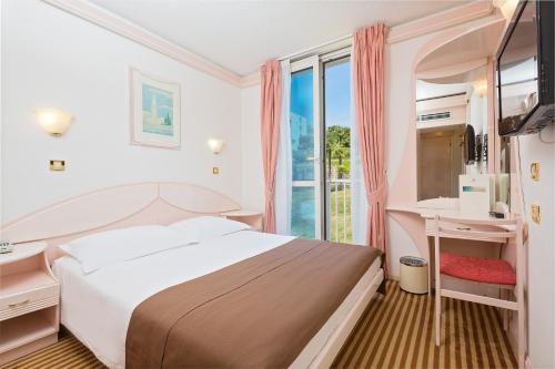Hotel Zorna Plava Laguna - image 7