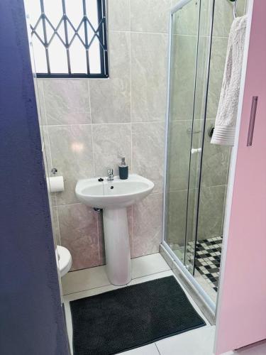 Bathroom, Sekos Guest House & Shisanyama in Saint Lucia Estuary