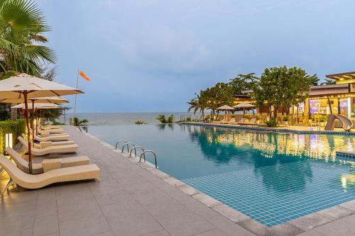 สภาพแวดล้อมโดยรอบ, แซนด์ดูนส์ เจ้าหลาว บีช รีสอร์ท (Sand Dunes Chaolao Beach Resort) in จันทบุรี