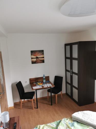  HomeW4 - Tiny Apartment in Hoheneich