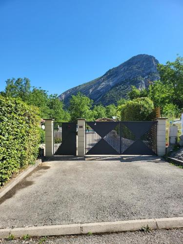 Le bonheur du royans maison ste Eulalie en royans gîte à louer Châtelus