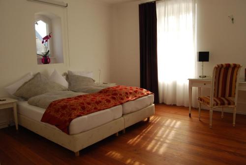Alte Apotheke Bed & Breakfast 5.5km von Ittersbach entfernt