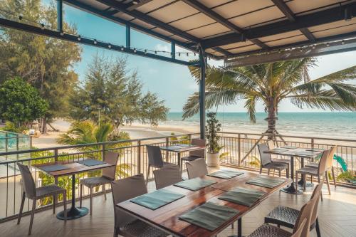 餐廳, 朝勞海灘沙壟度假村 (Sand Dunes Chaolao Beach Resort) in 尖竹汶