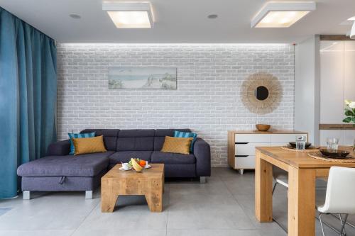 Apartment with Sea View image 8