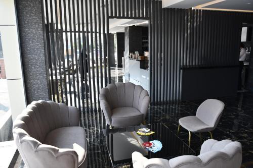 ห้องอาหาร, HMZ โคนัคลามา เชคเมกอย (HMZ konaklama çekmeköy) in เช็กเม็กโคย