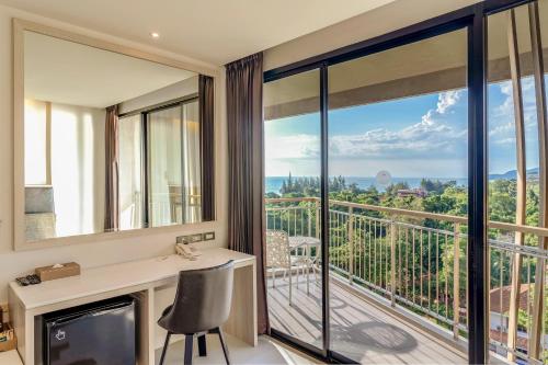 ระเบียง/ชานเรือน, แซนด์ดูนส์ เจ้าหลาว บีช รีสอร์ท (Sand Dunes Chaolao Beach Resort) in จันทบุรี