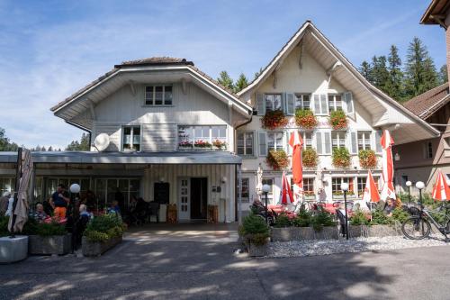 Étterem, Gasthof Schnittweierbad in Thun