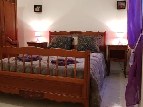 Le Cocon Violet - Vierzon - Wifi et Parking Inclus