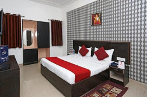 Hotel Kanha Continental By WB Inn Agra