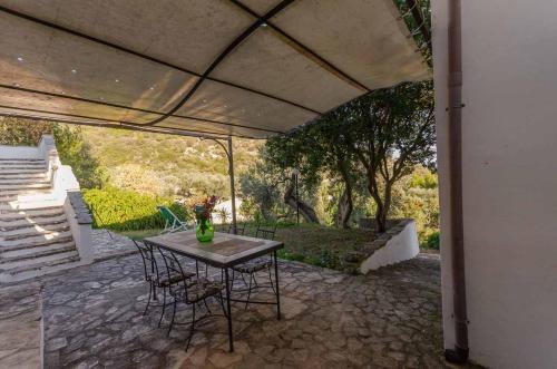 玛丹娜尹科罗娜塔农庄酒店