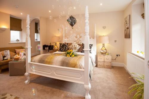 42220780 Windermere Boutique Hotel Spa Suites & Hot Tubs