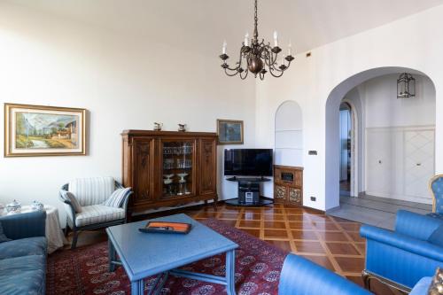 Re Umberto luxury apartment, Turin (Foto 11)