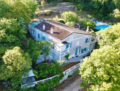 Peldbaseins, Mas des TRAVES Anduze avec piscine in Saint-Sebastien-d'Aigrefeuille