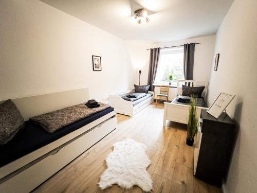 Ruhige 2 Schlafzimmer Wohnung: 5 Einzelbetten + Küche, modernes Bad, TV, Waschmaschine, Leipzig (photo 5)