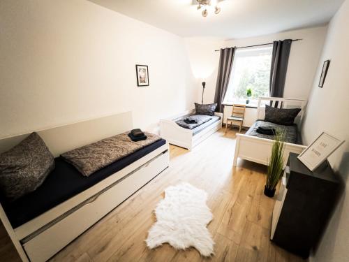 Ruhige 2 Schlafzimmer Wohnung: 5 Einzelbetten + Küche, modernes Bad, TV, Waschmaschine, Leipzig (photo 8)
