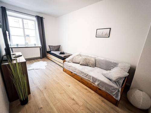 Ruhige 2 Schlafzimmer Wohnung: 5 Einzelbetten + Küche, modernes Bad, TV, Waschmaschine, Leipzig (photo 9)