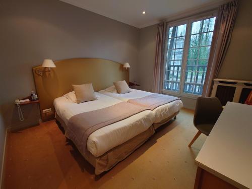 Le Continental Hôtel