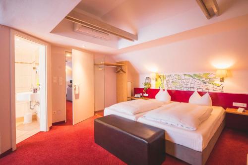 Creativhotel Luise - image 11