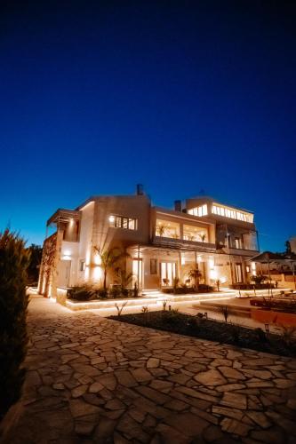 Exterior view, Marble Luxury Suites in Nea Alikarnassos