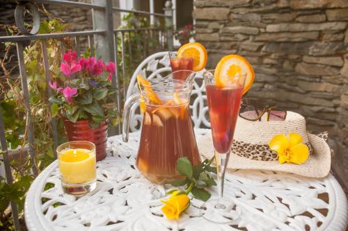 42224825 Windermere Boutique Hotel Spa Suites & Hot Tubs
