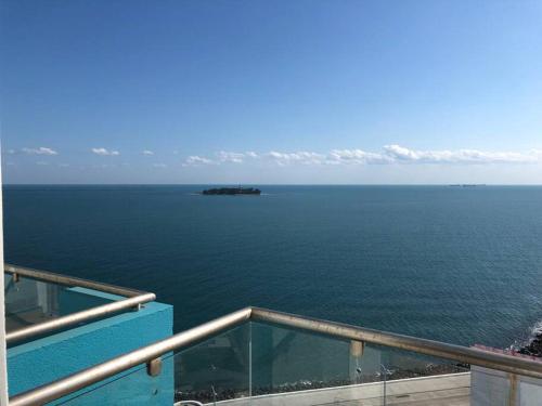 Luxury apartment with sea view 2br