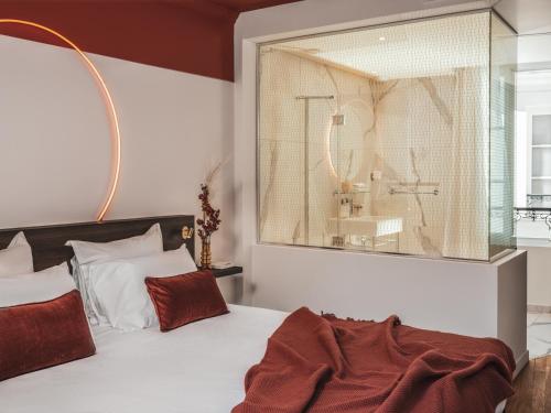 422250637 Seven Hotel
